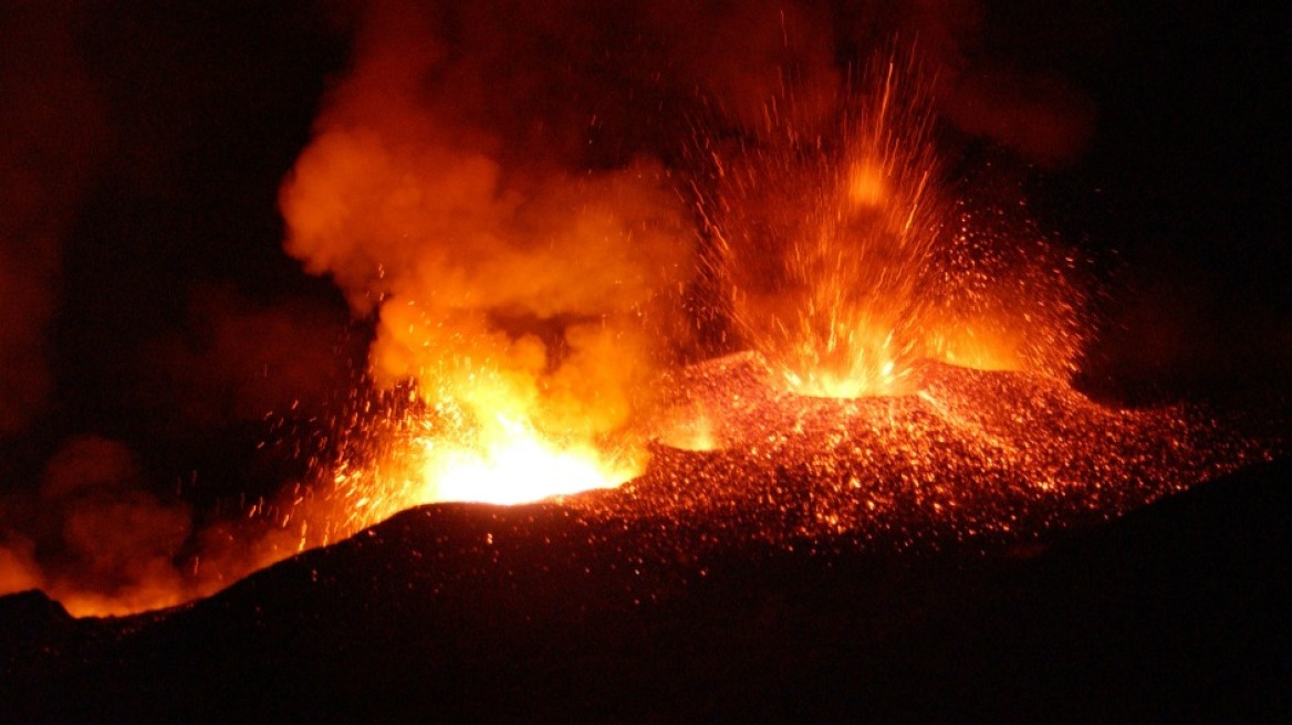 Ιταλία: Οι επιστήμονες προειδοποιούν για κίνδυνο έκρηξης υπερ-ηφαιστείου 