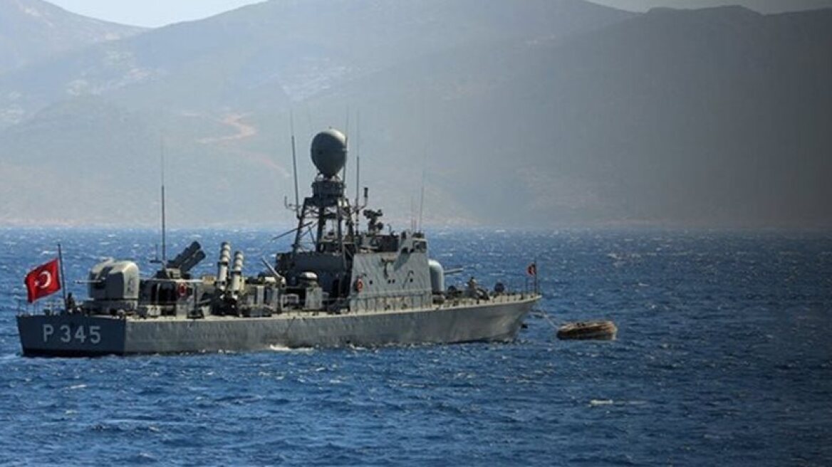 Two Turkish navy ships violate Greek waters for 20 minutes