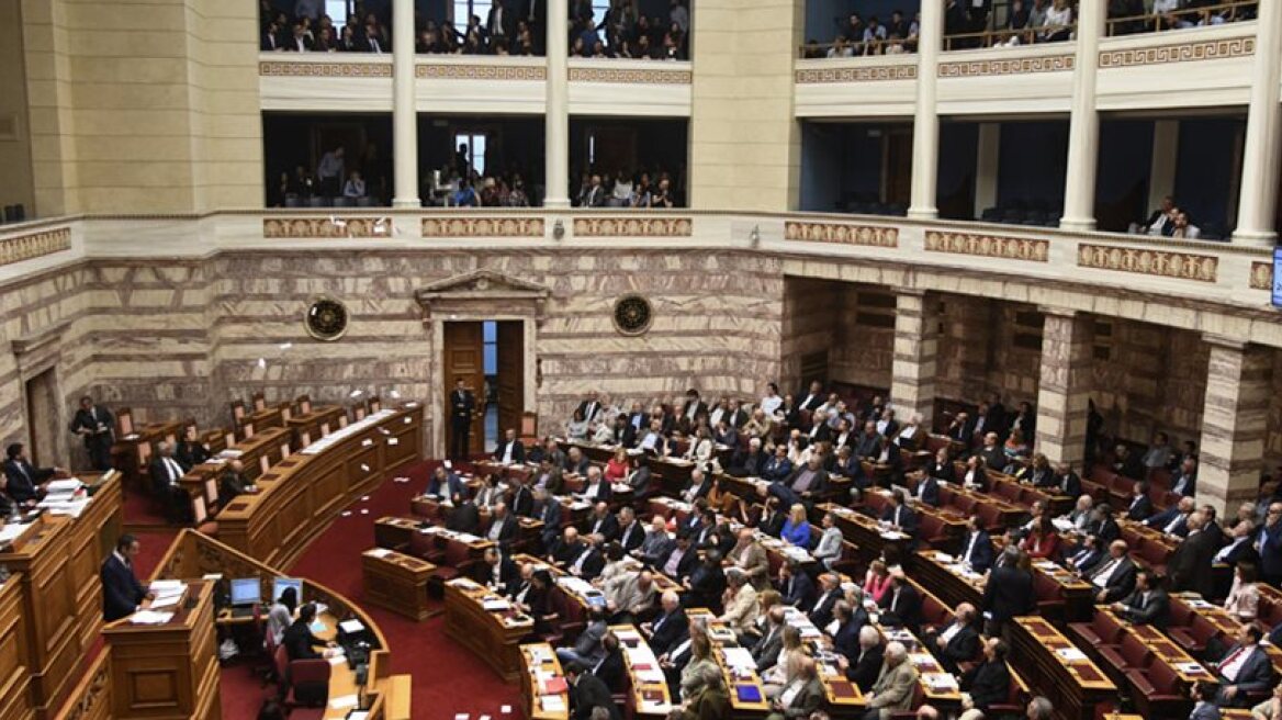 Greek Parliament passes 4th memorandum amid heated debate (153 for-128 against)
