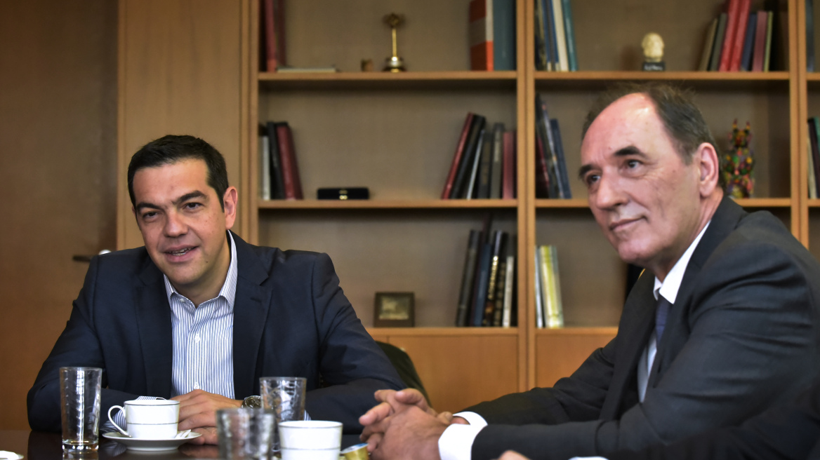 Στη «γραμμή» Τσίπρα ο Σταθάκης: Για τους φουσκωμένους λογαριασμούς της ΔΕΗ φταίει ο σκληρός χειμώνας