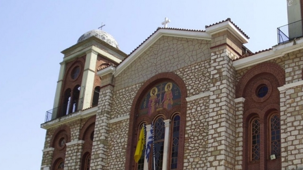 Λάρισα: Ο παπάς... κλείδωσε κι έφυγε επειδή άργησε να πάει η νύφη στον γάμο!