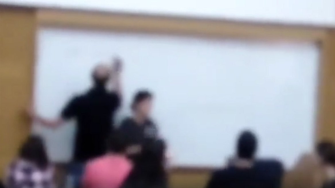 Πολυτεχνείο: Ακύρωση μαθήματος μετά μουσικής και κόντρας στον «μαυροπίνακα»