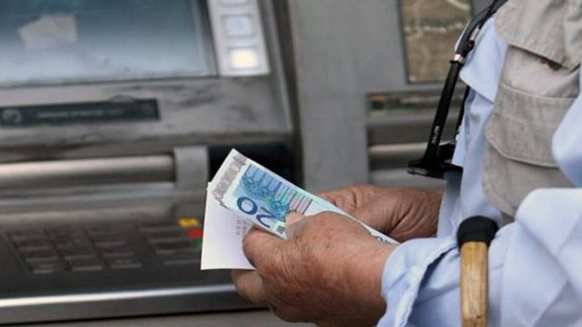Κοινή υπουργική απόφαση για να εκδοθούν οι... 250.000 συντάξεις που περιμένουν στην ουρά