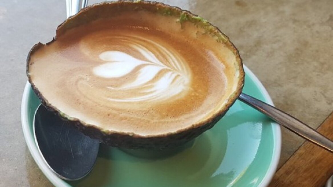 Καφές σε αβοκάντο! Η νέα hipster τρέλα