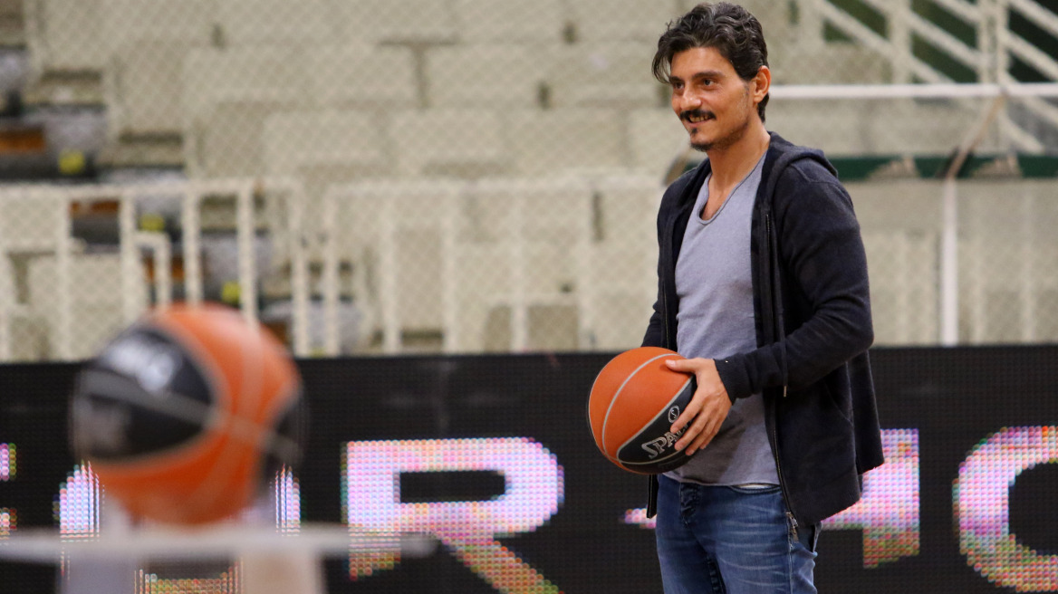 Γιαννακόπουλος: «Ήθελα να κατέβουμε με το εφηβικό, αλλά με... φάγατε»