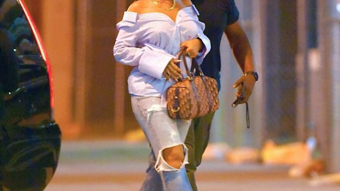 Αθλητικογράφος αποκαλεί τη Ριάνα «χοντρή» και... εξοργίζει το Twitter