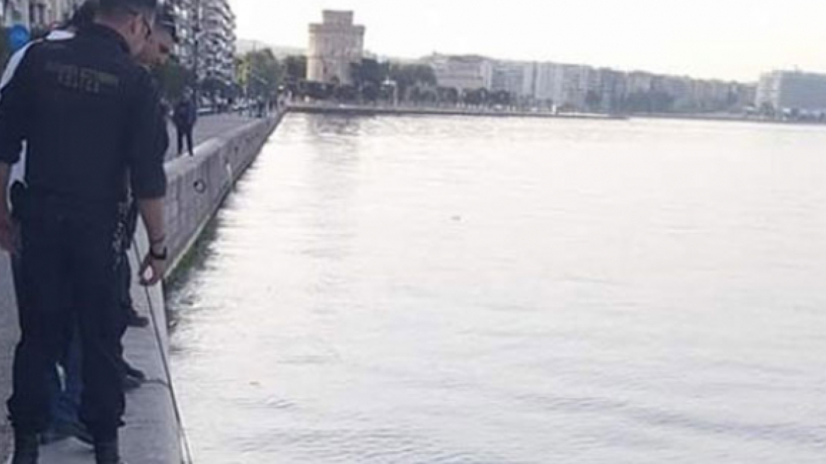 Θεσσαλονίκη: Γυναίκα έπεσε στο Θερμαϊκό 