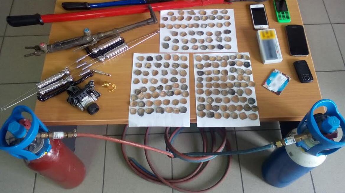 Καλαμάτα: Συνελήφθη 33χρονος - ήταν αρχαιοκάπηλος, αλλά παραβίαζε και ΑΤΜ