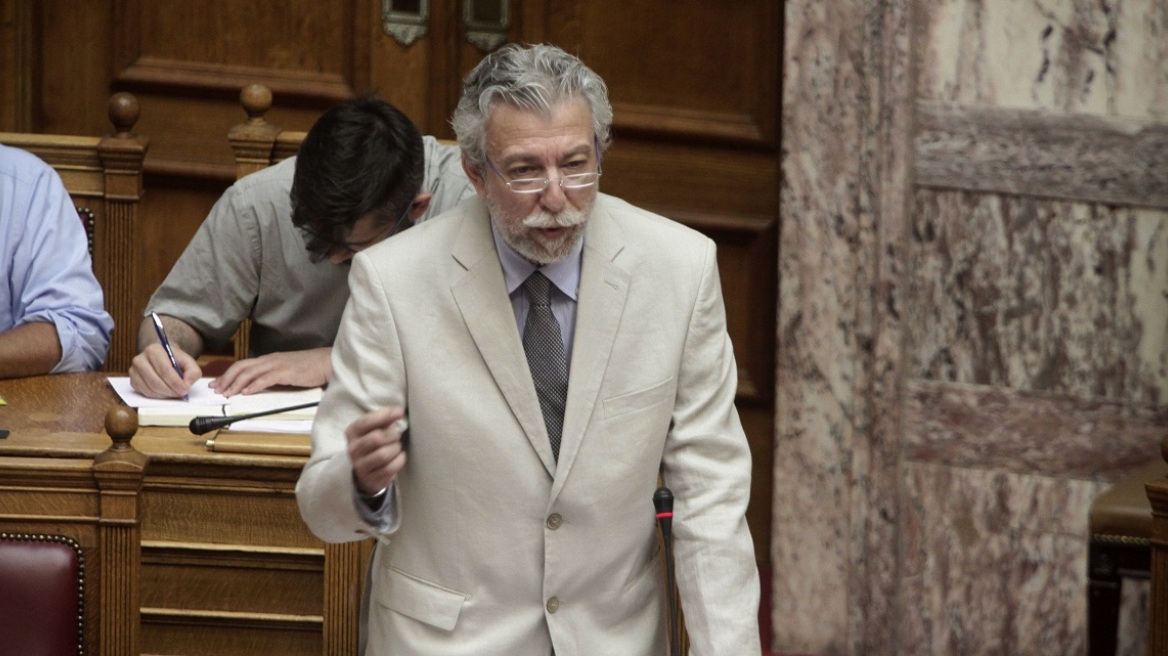 Πήραν πίσω τη διάταξη για το δικηγορικό απόρρητο - Ο Κοντονής δήλωσε άγνοια!