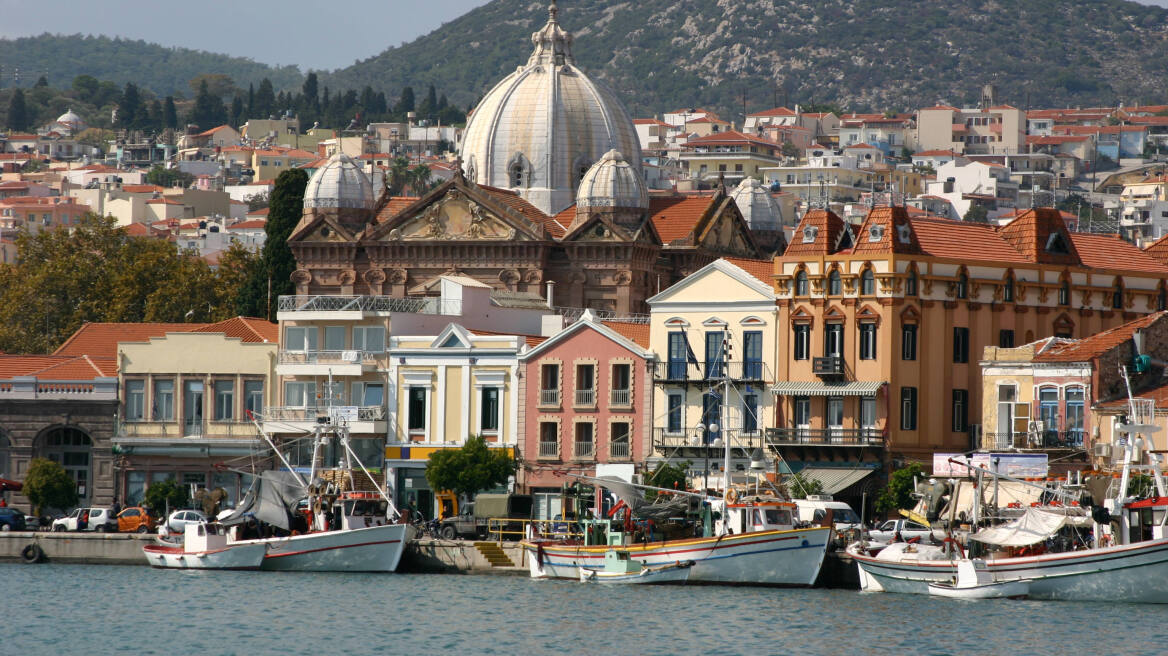 Φιλικό παλαίμαχων Μπαρτσελόνα - επίλεκτων Εθνικής για τους πολίτες της Λέσβου