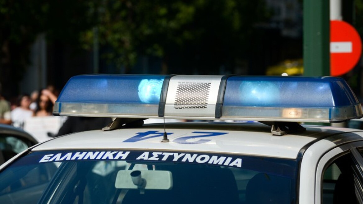 Επιθέσεις σε βάρος αστυνομικών σε Αγρίνιο και Βόνιτσα