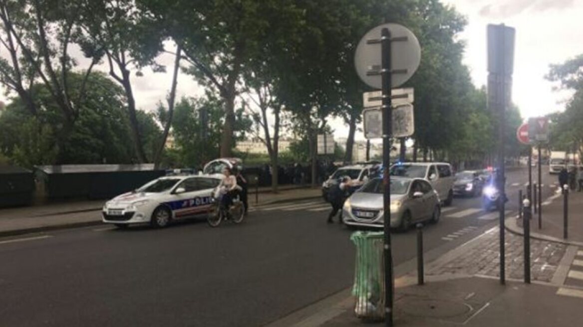 Breaking: Man shot in Paris