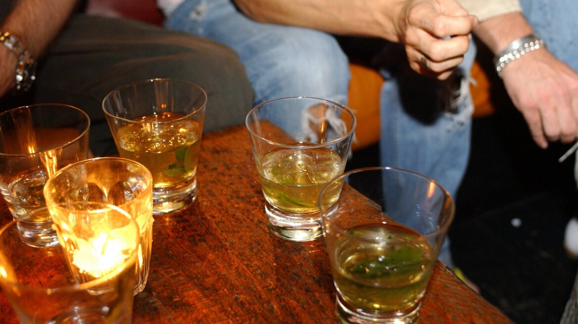 Ακόμα και το λίγο αλκοόλ βλάπτει σοβαρά τον εγκέφαλο 