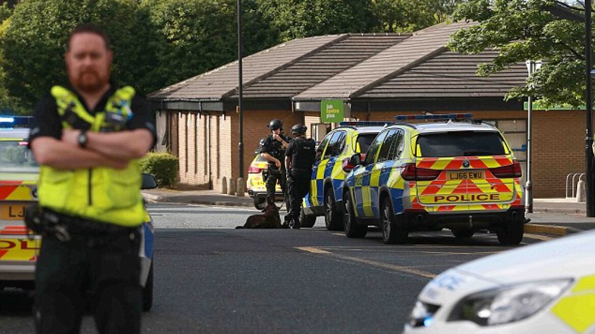 Συνελήφθη ο άντρας που κρατούσε ομήρους στο Newcastle