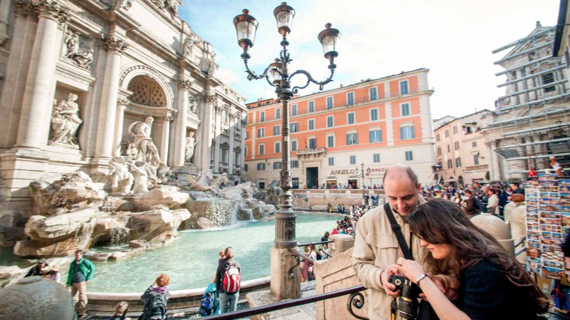 Ρώμη: Πρόστιμο σε όσους κάνουν... τρέλες στα συντριβάνια