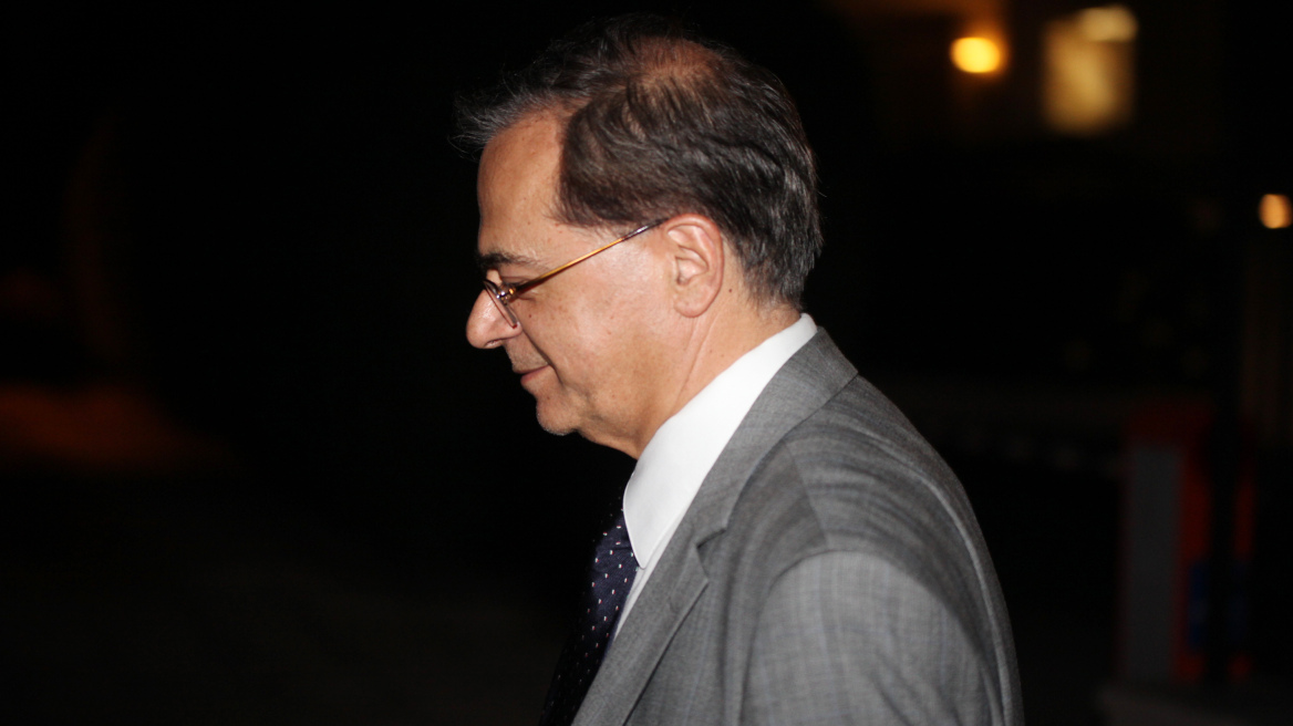 Αθώος ο ο Χαρδούβελης για παράλειψη υποβολής πόθεν έσχες