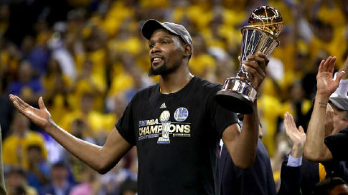 Mainstream media pushes FAKE story about Golden State Warriors boycotting White House visit