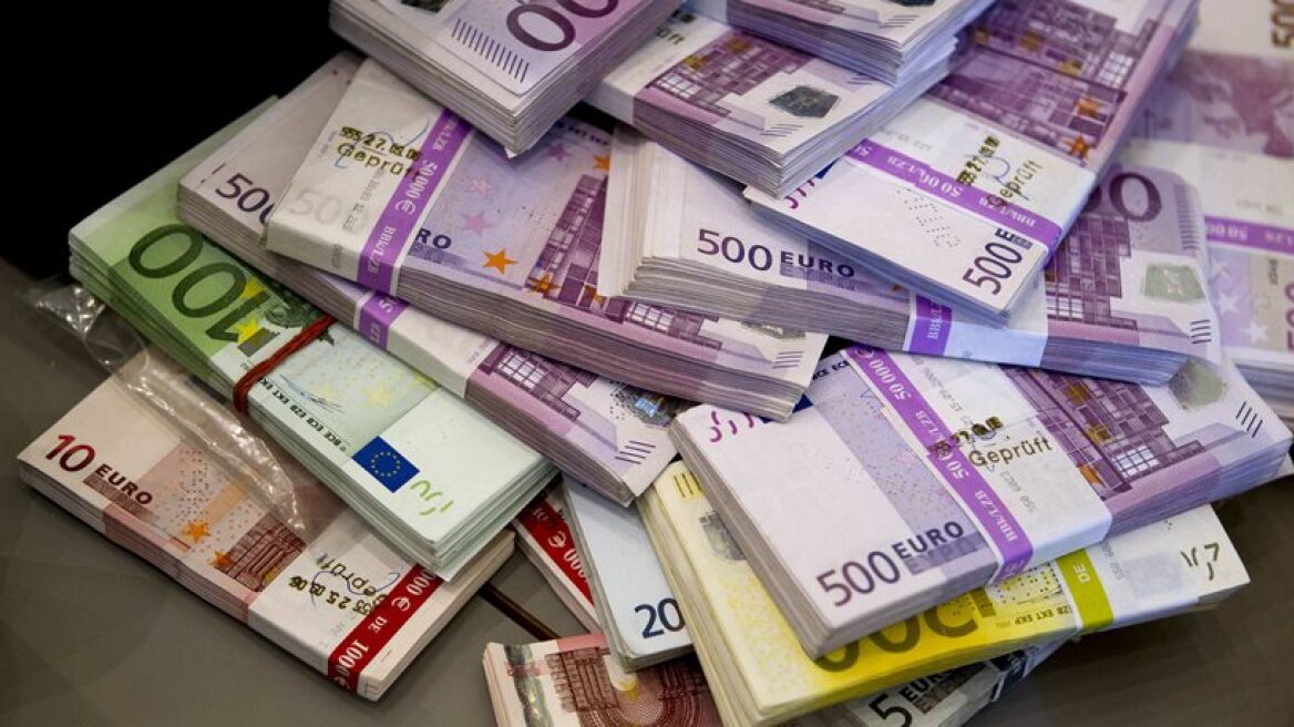  Taxpayer debts exceed 4 billion for April