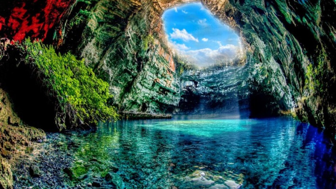 Amazing places in Greece that you won’t believe are real (PHOTOS)