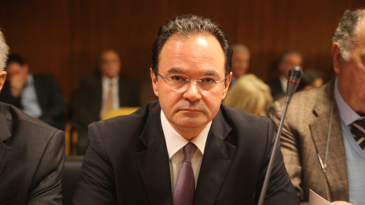 Προκαλεί ο Γ. Παπακωσταντίνου και δείχνει Παπανδρέου: Ήταν πολιτική απόφαση να δώσω 20 ονόματα για τη λίστα Λαγκάρντ