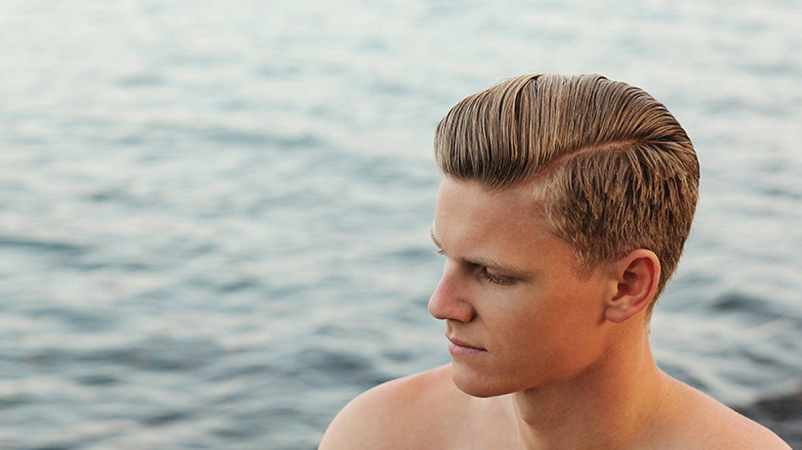 4 κινήσεις για γερά μαλλιά