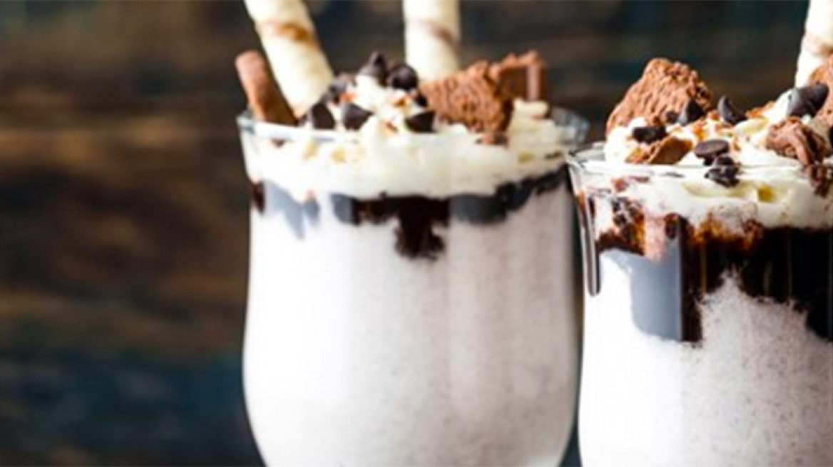 Μιλκσέικ βανίλια σοκολάτα