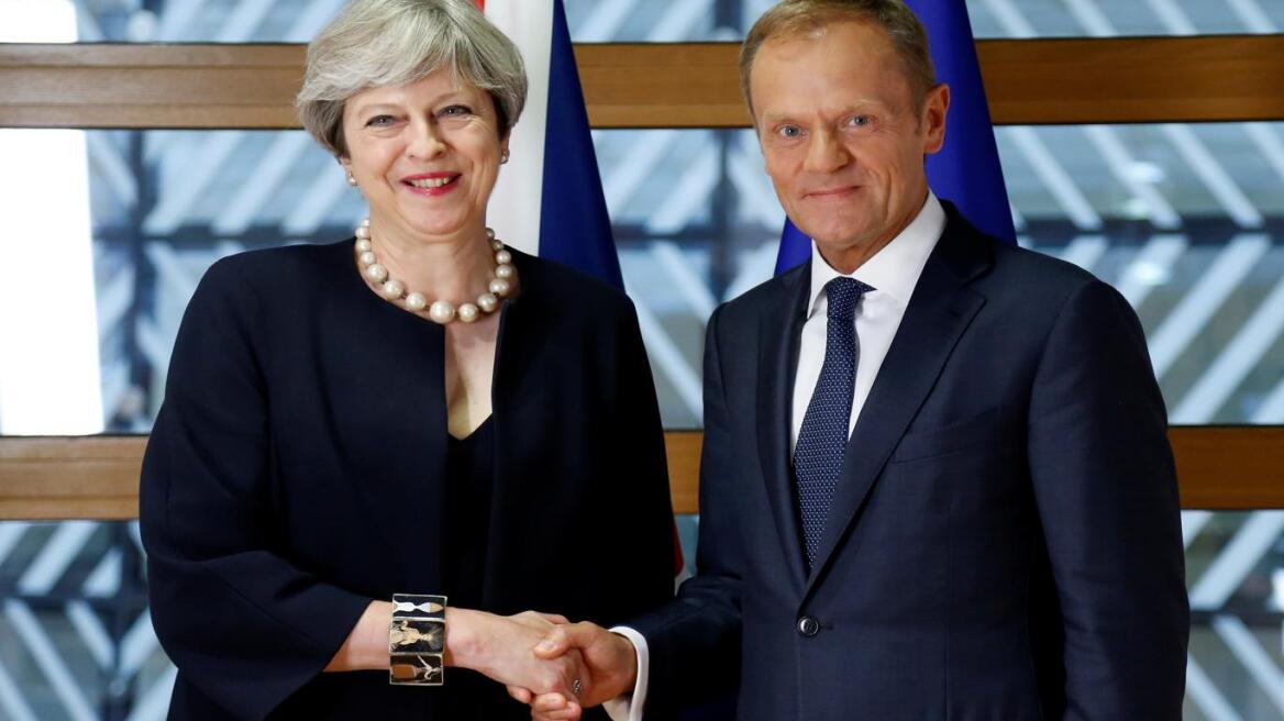 Δέσμευση Μέι: Τρία εκατ. Ευρωπαίοι θα παραμείνουν στη Βρετανία μετά το Brexit