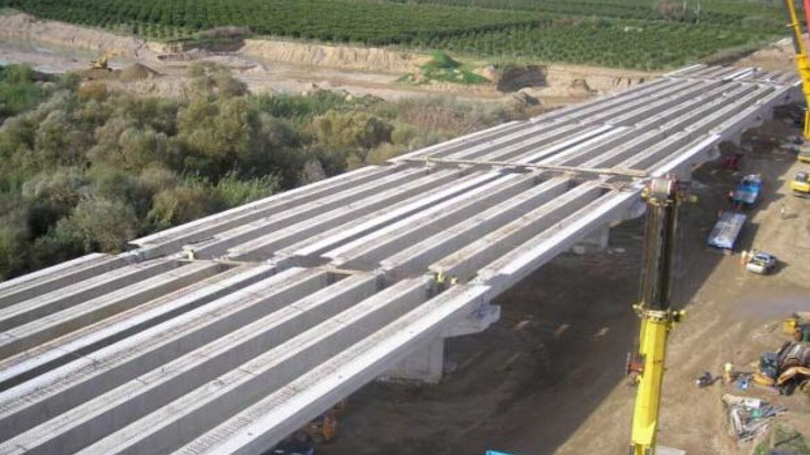 Νεκρός εργάτης στην Ολυμπία Οδό