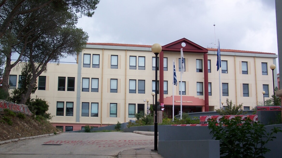 Σεκιουριτάς στο πανεπιστήμιο Αιγαίου κατηγορείται ότι βίασε φοιτήτρια