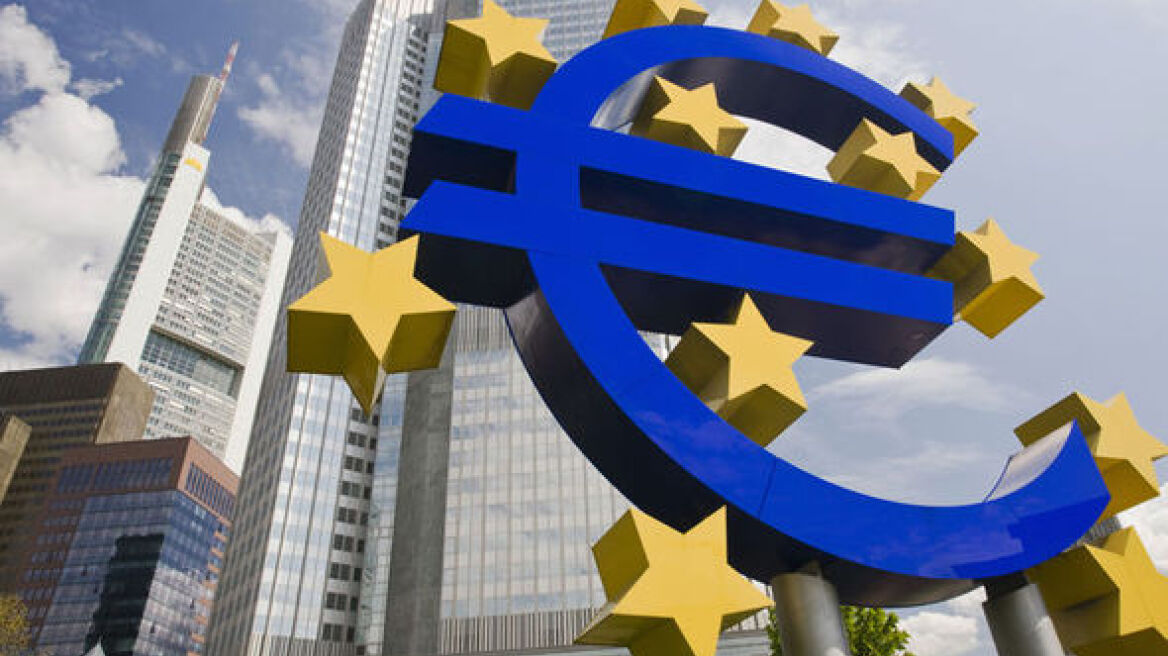 Ζητά μεγαλύτερη εποπτεία στις συναλλαγές εν όψει Brexit η ΕΚΤ