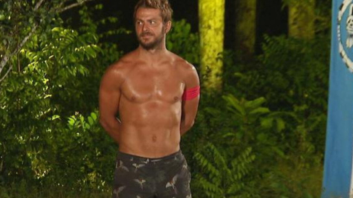 Ο Ντάνος έδωσε τα παπούτσια του στον φτωχό βαρκάρη που μετέφερε τους «Διάσημους»