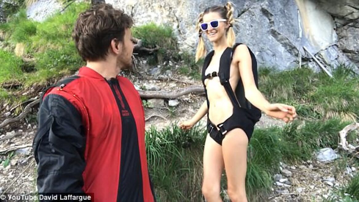 Αυτό θα πει έρωτας για την αδρεναλίνη: Βούτηξε γυμνή από βράχο