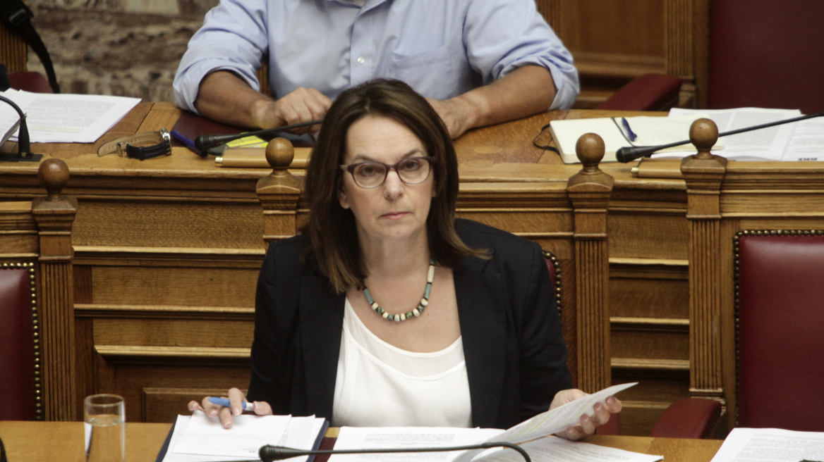 Παπανάτσιου: Αύριο οι αποφάσεις για την παράταση των φορολογικών δηλώσεων 