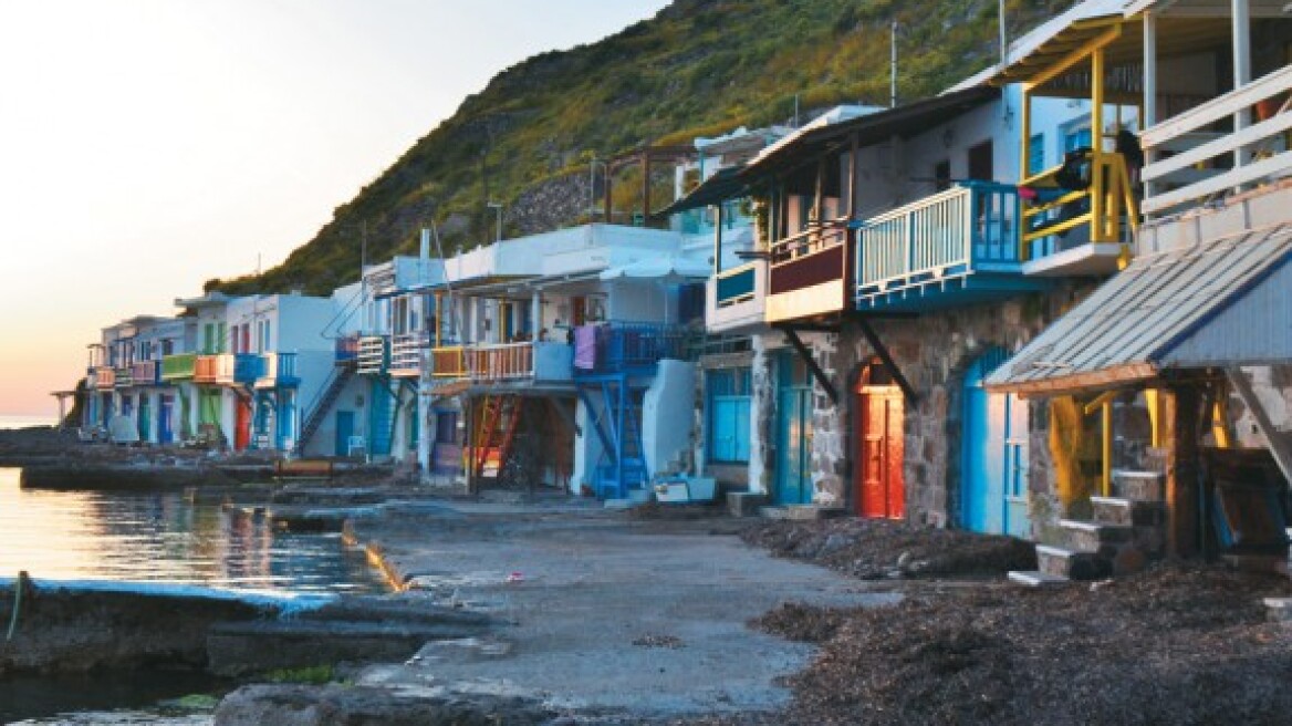 Πήραμε γεύση από Μήλο (και 16 νόστιμα tips)