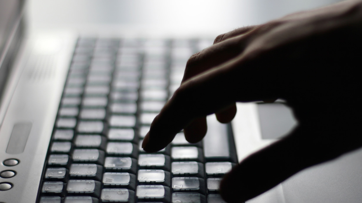 Διαδικτυακές απάτες με βοσκοτόπια και αυτοκίνητα