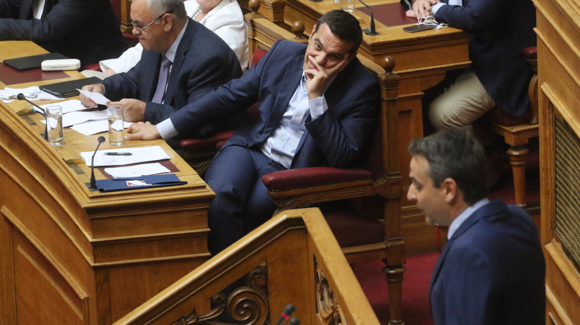 ΝΔ: Οι Έλληνες απαιτούν να μάθουν την αλήθεια - Μαξίμου: Οι Έλληνες απαιτούν να σταματήσετε τις ανοησίες