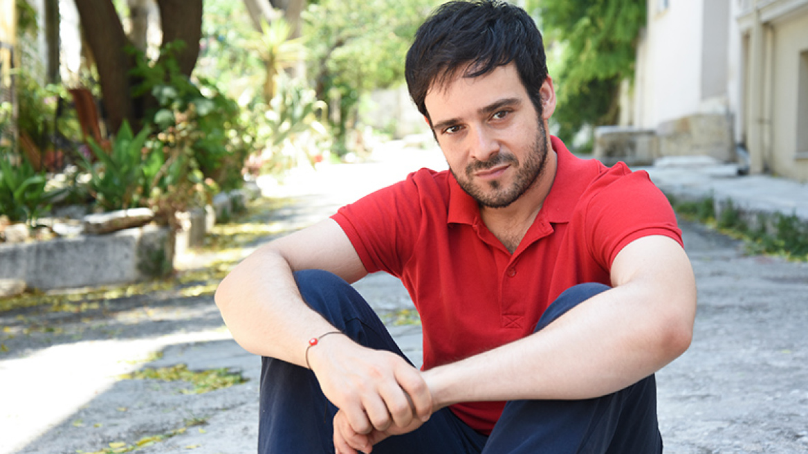 Ο Αντώνης Γκρίτσης μέσα από 15 +1 λέξεις