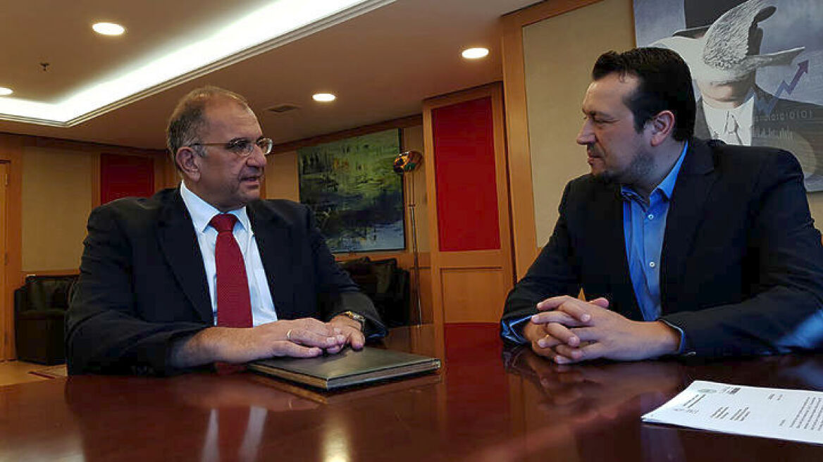 Έπεσαν οι υπογραφές στη συμφωνία με την Hellas Sat