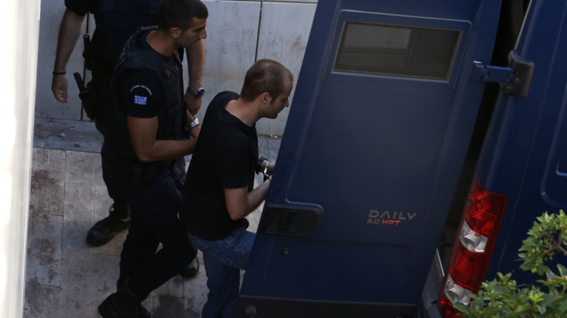 Αθώος ο Τάσος Θεοφίλου για τη ληστεία στην Πάρο