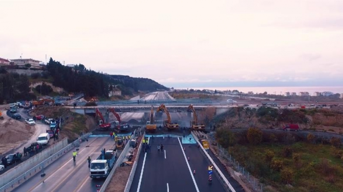 Παράκαμψη Πατρών: Πληρώσαμε «χρυσάφι» μια γέφυρα που καταρρέει