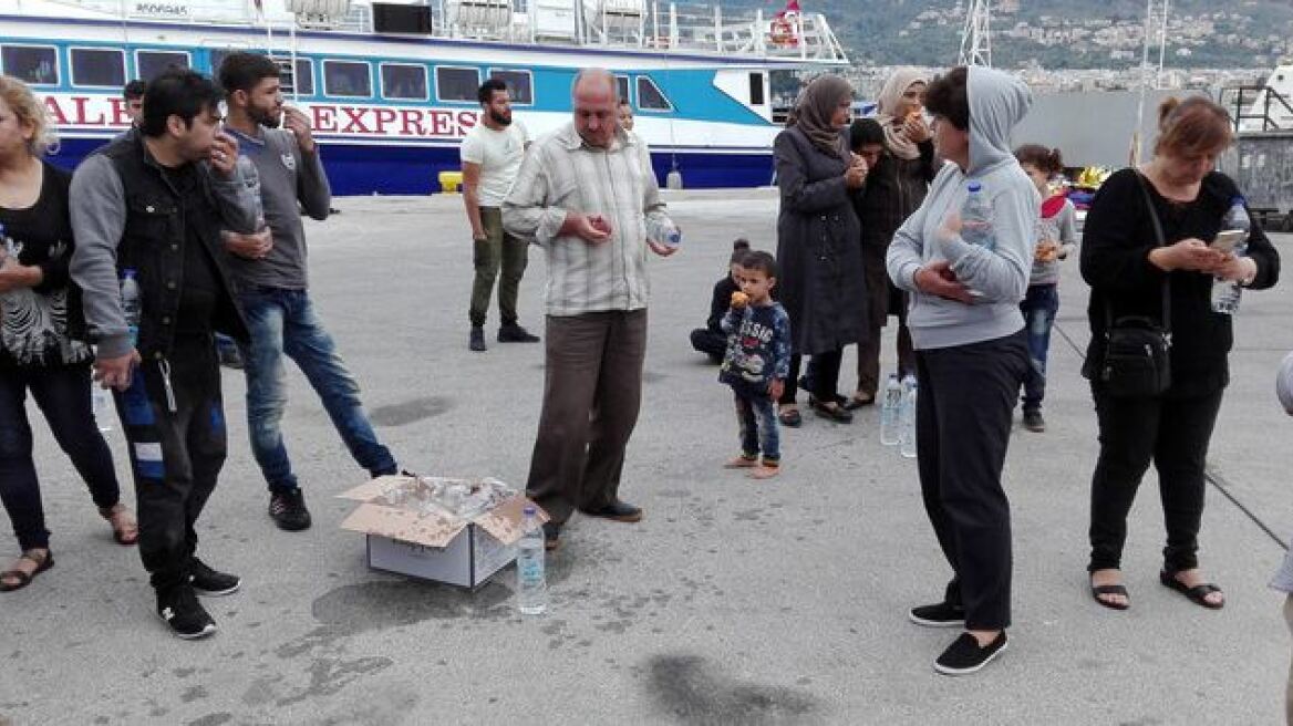 Κομισιόν: Βοήθεια έκτακτης ανάγκης για τους πρόσφυγες σε Λέσβο, Χίο 