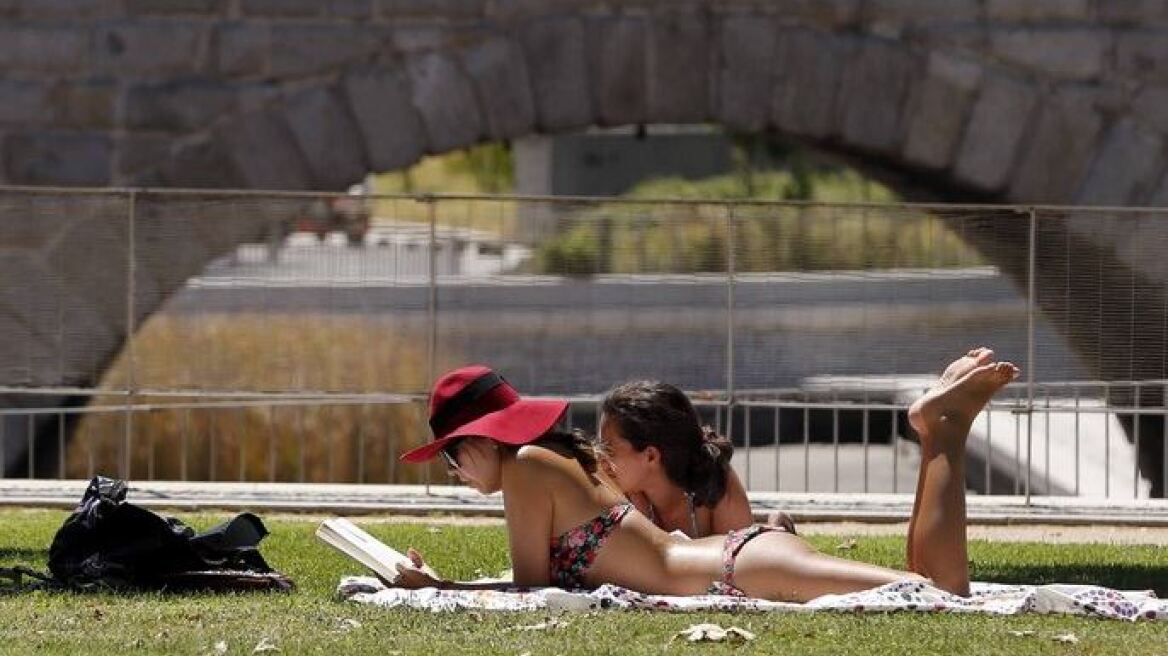 Συναγερμός στην Ισπανία για αφρικανικό καύσωνα: Το θερμόμετρο θα δείξει 45 βαθμούς