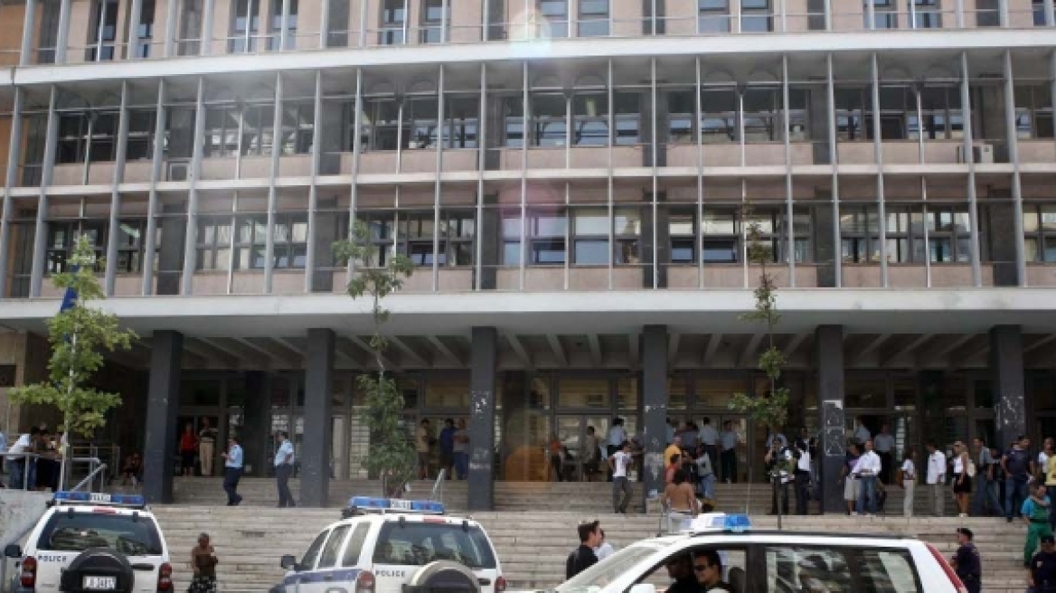 Θεσσαλονίκη: «Βαρύς ο πέλεκυς» για ζευγάρι που κακοποιούσε σεξουαλικά τα παιδιά του