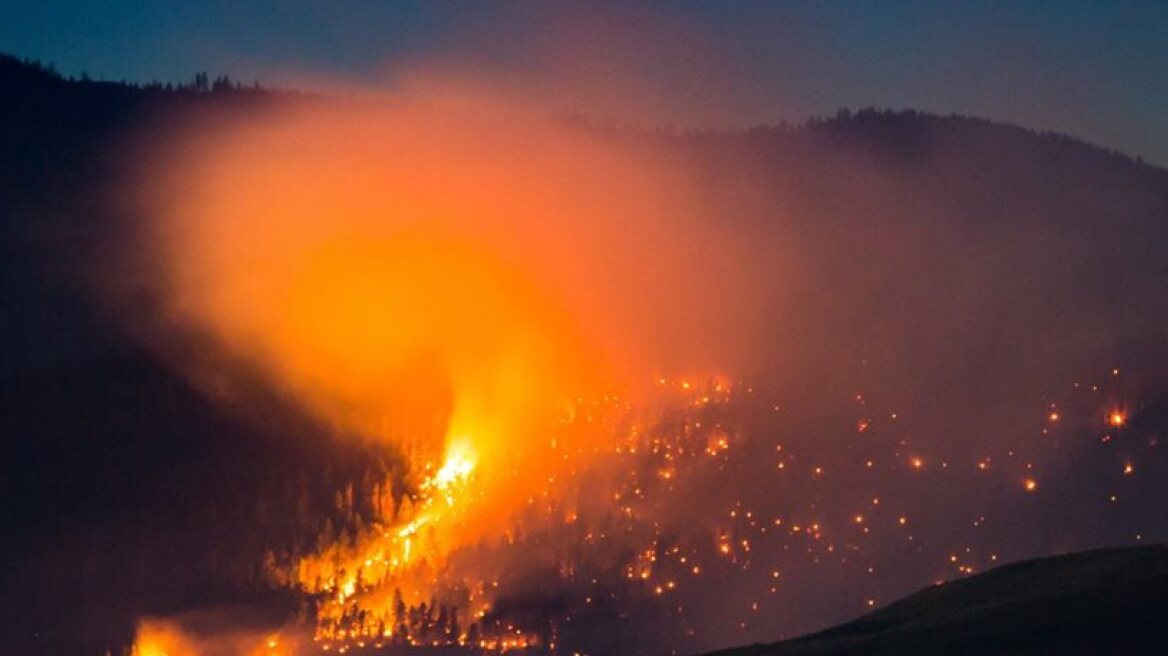 40,000 evacuated in Canada due to fires