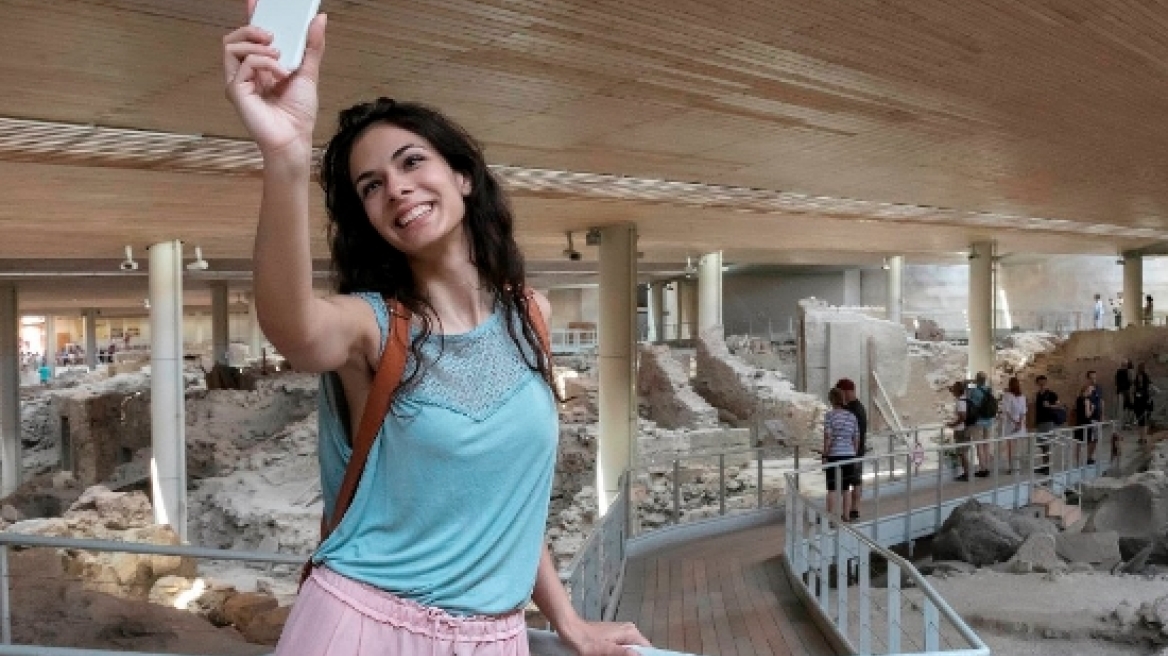 Visitors to get free Wi-Fi at Greek museums and archaeological sites