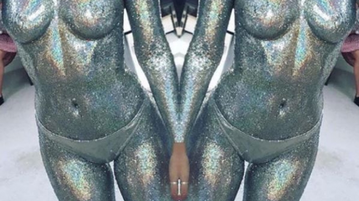 «Φρενίτιδα» με τη νέα μόδα που θέλει glitter σε όλο το σώμα