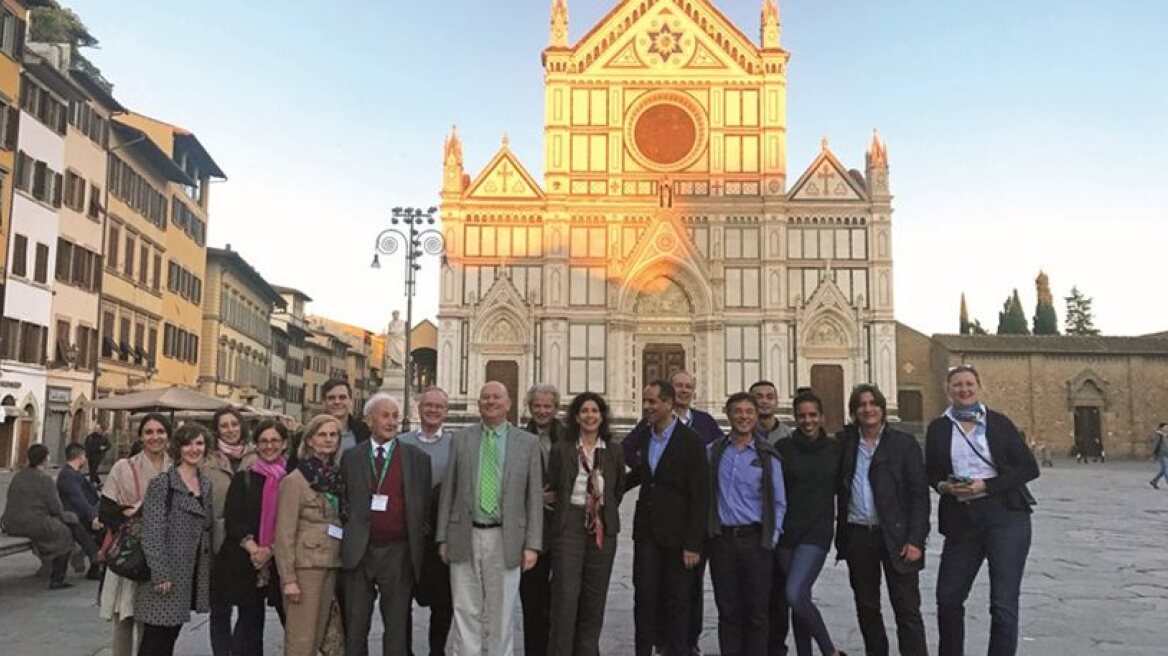 Scientists try to crack Da Vinci code