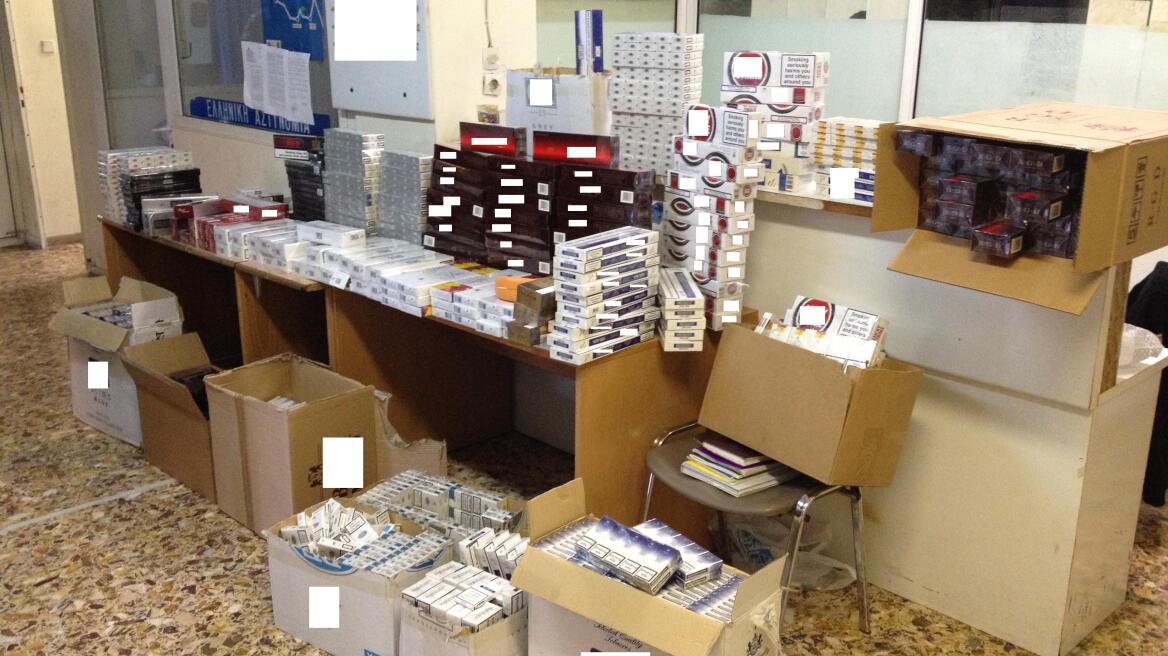 Θεσσαλονίκη: Τρεις συλλήψεις για λαθρεμπόριο καπνού