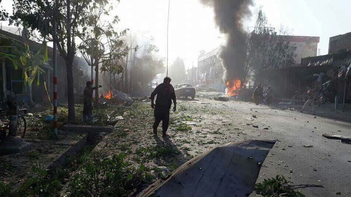 Αφγανιστάν: 35 οι νεκροί από την έκρηξη παγιδευμένου αυτοκινήτου - Οι Ταλιμπάν ανέλαβαν την ευθύνη