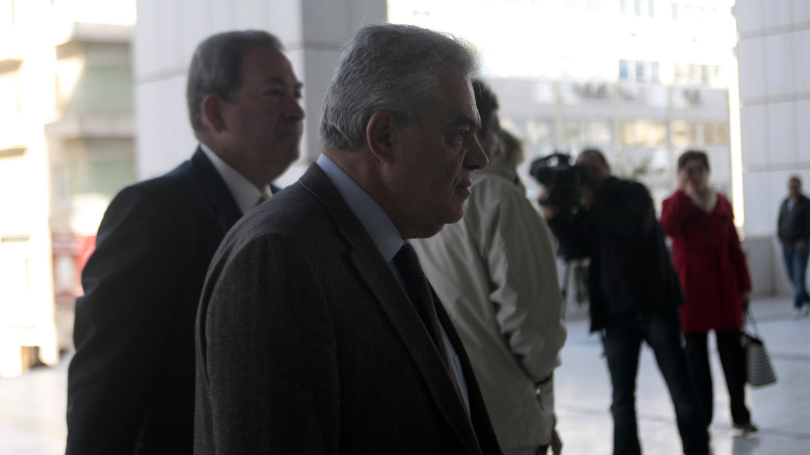 Ένοχος ο Μαντέλης για ξέπλυμα